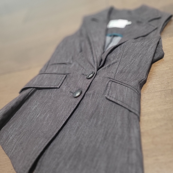 Dynamite Vest - Picture 3 of 6